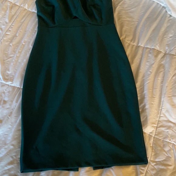 Dress - Picture 2 of 4